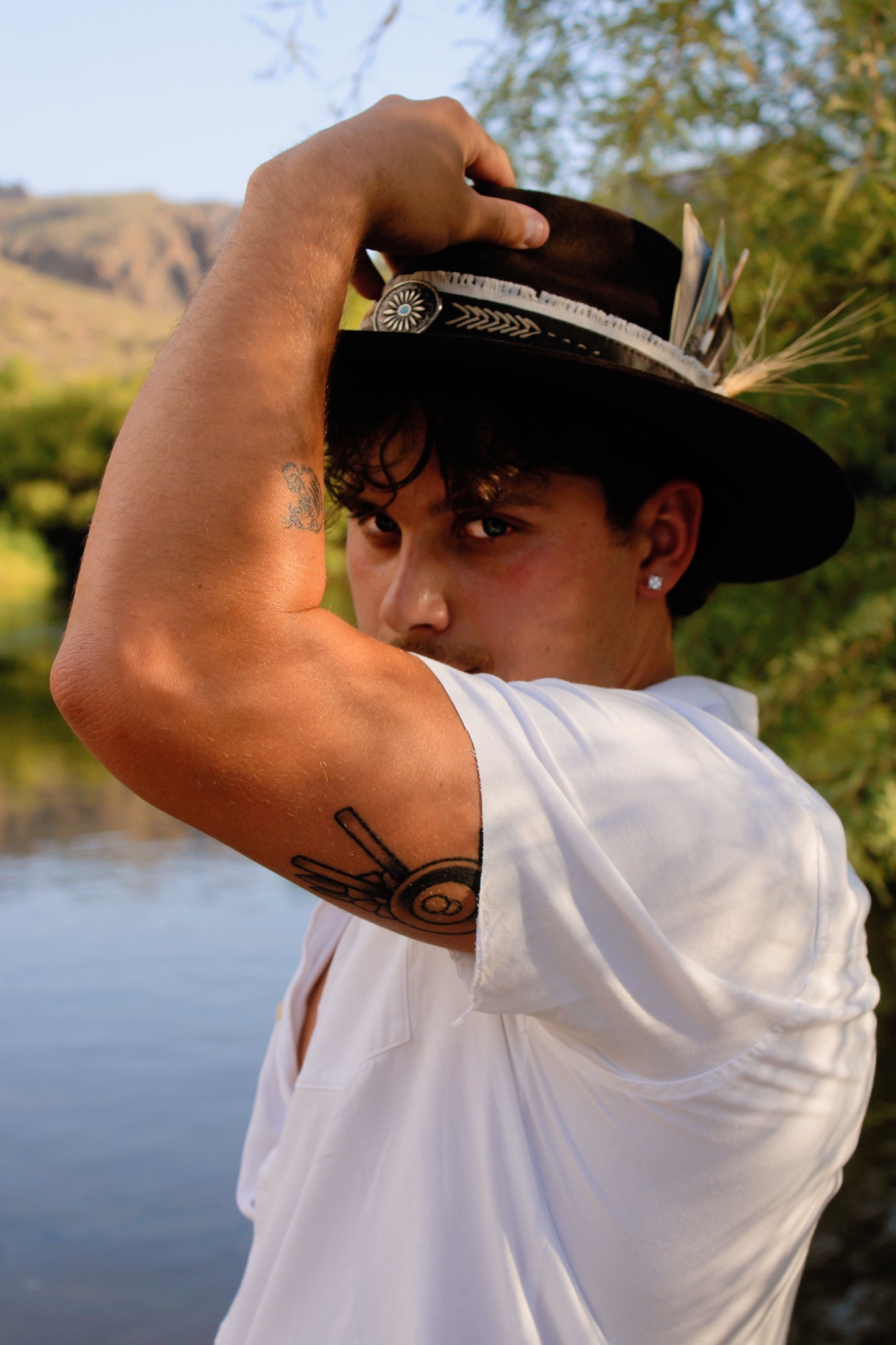 CLASSIC CATTLEMAN IN WOOD