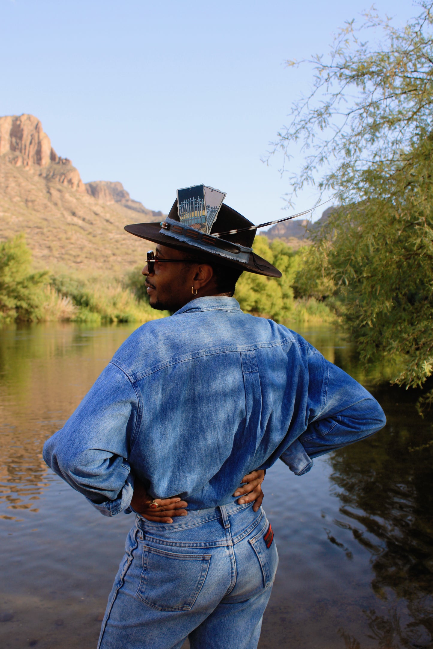 CLASSIC CATTLEMAN IN WOOD